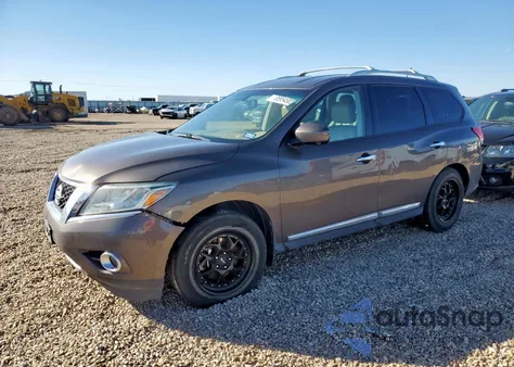 2015 Nissan Pathfinder S z USA, uszkodzony, nr VIN 5N1AR2MN2FC604793